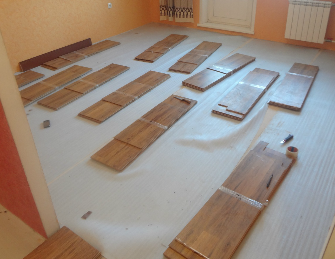 Укладка ламината на деревянный пол: подготовка основания и проведение работ