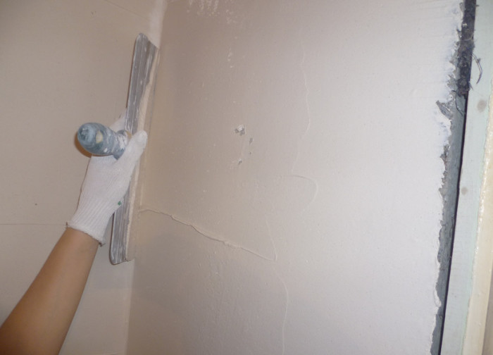 [Инструкция] Как Правильно Шпаклевать Стены под Обои | Видео